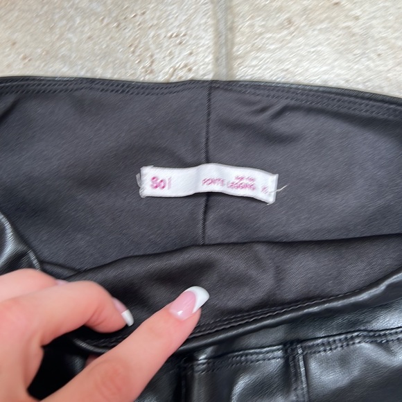 Leather pants - Picture 3 of 4